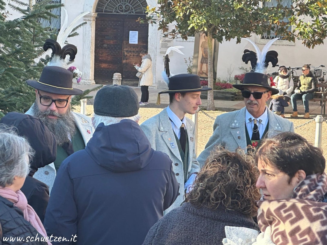 Prima domenica ai Mercatini di Natale di Trento